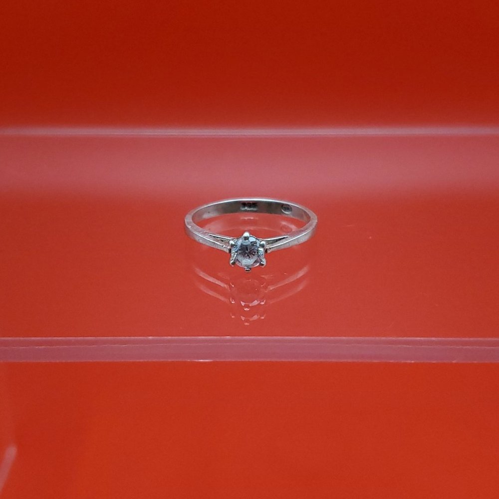 Size 5 925 Sterling Silver Cute Small Tarnished CZ Gem Ring